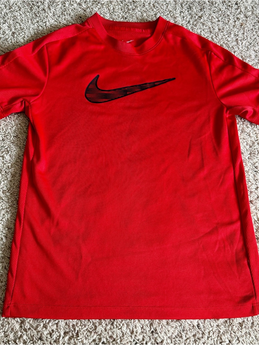 Nike Dri-FIT Youth Medium Red Athletic T-Shirt